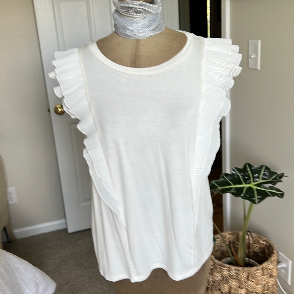 NWOT Fabulous Ivory Tshirt SZ L